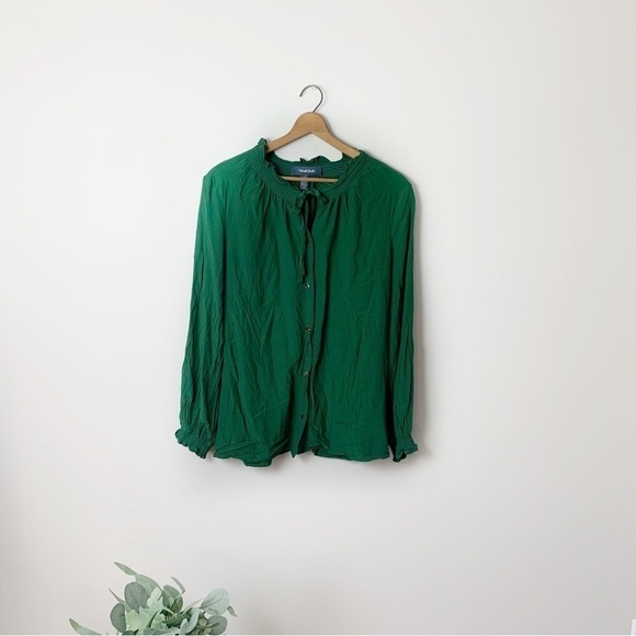 [ModCloth] Women's Green Button Down Tie Neckline Long Sleeve Top - Picture 1 of 8